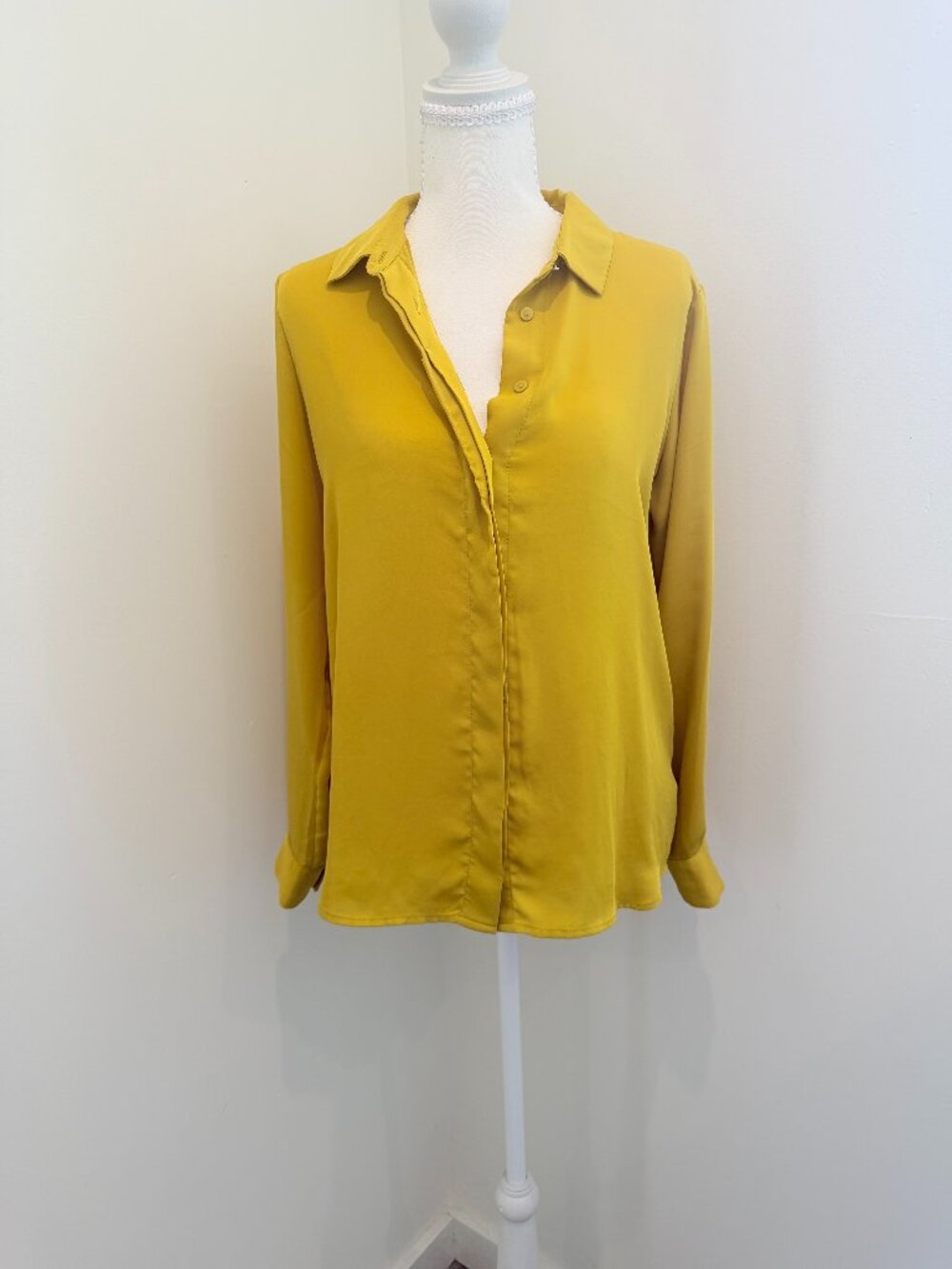 H&M Mustard Yellow Long Sleeve Blouse - Size US 8 Concealed Button